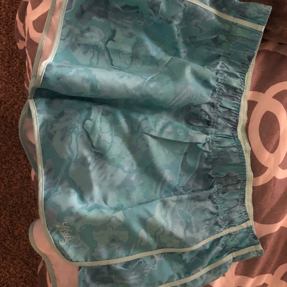 Huk shorts